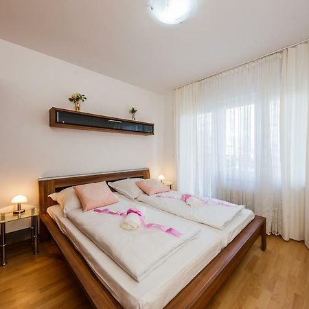 Apartman Lucija Kaštela 外观 照片