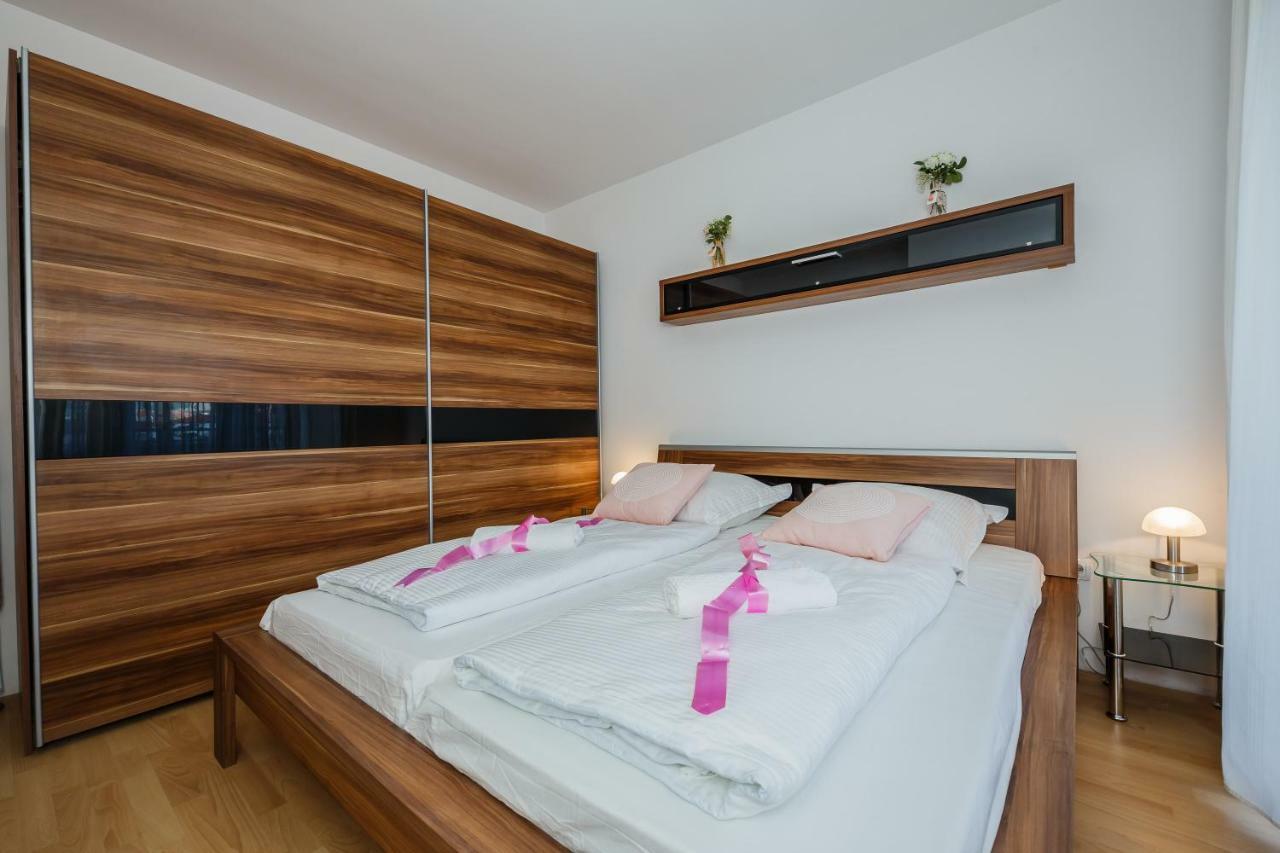 Apartman Lucija Kaštela 外观 照片