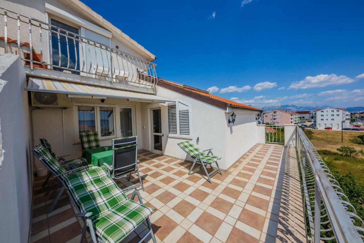 Apartman Lucija Kaštela 外观 照片